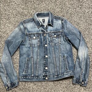 GAP Women's Denim Jacket Size Medium EUC